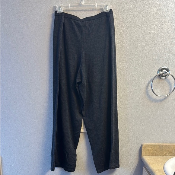 Eileen Fisher-Black Pull On Pants-Italian yarn-100 Merino Wool-SZ M - Picture 4 of 5